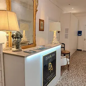dora-aurea.hotelitalianriviera.com/