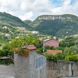 https://bb-al-riparo.hotelitalianriviera.com