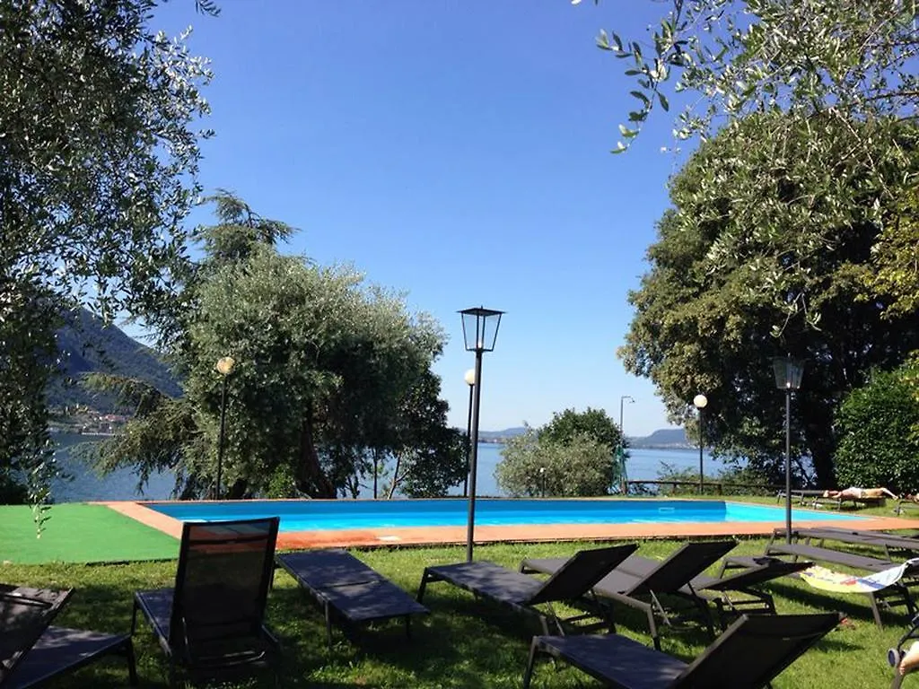 Castello Oldofredi Aparthotel Monte Isola