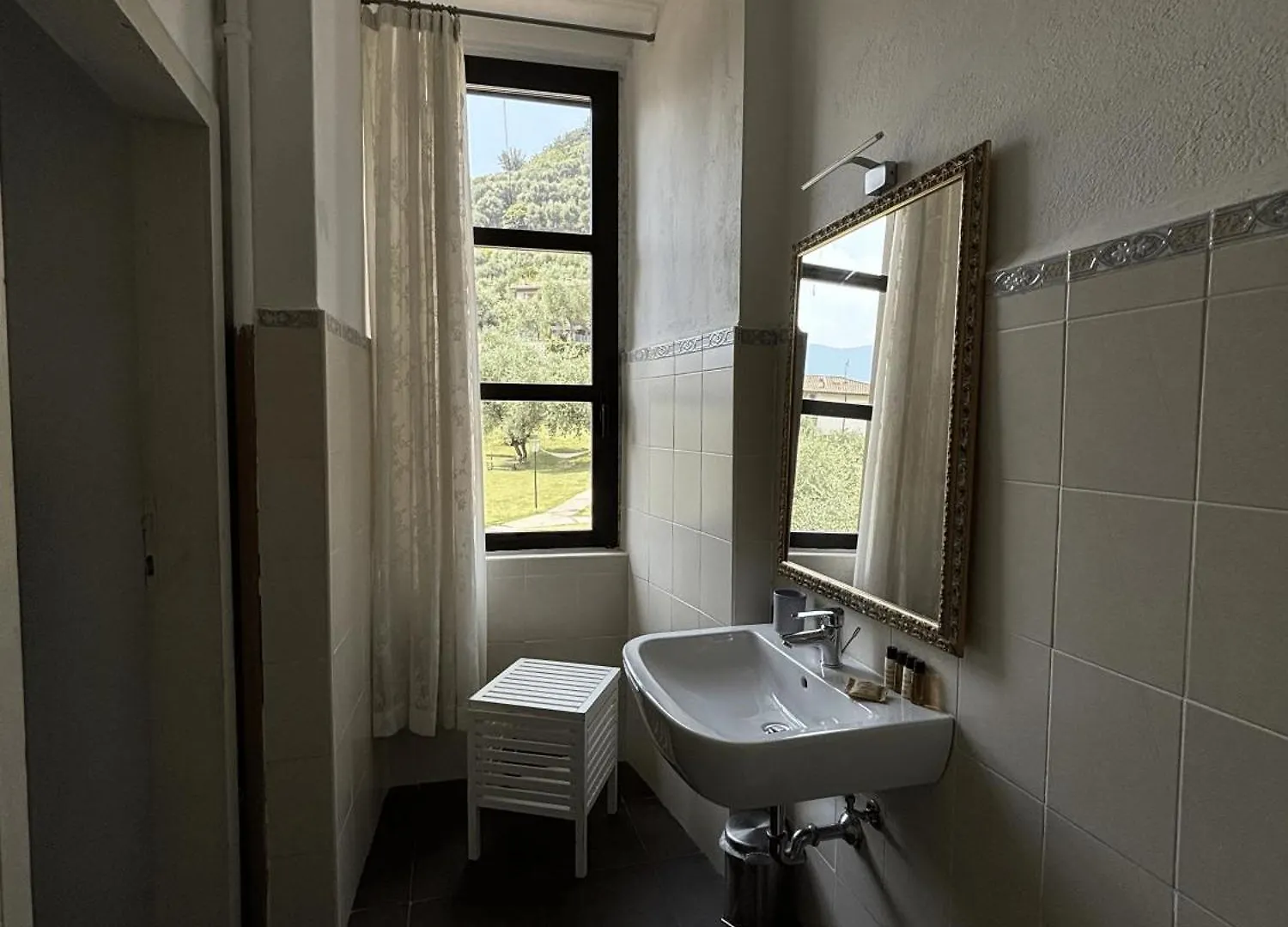 Castello Oldofredi Aparthotel Monte Isola