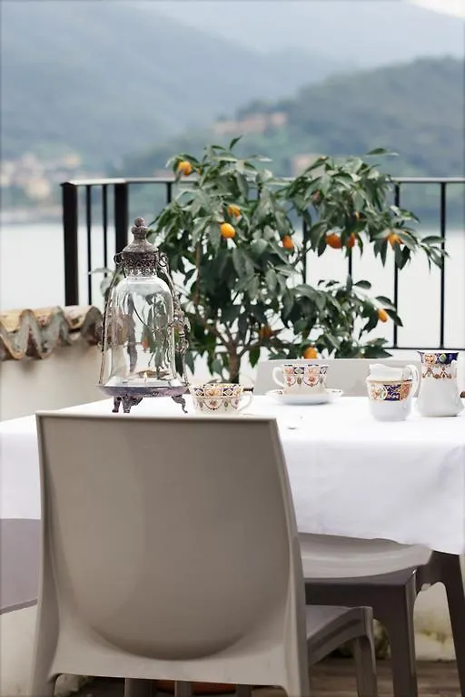 ****  Castello Oldofredi Aparthotel Monte Isola Italy