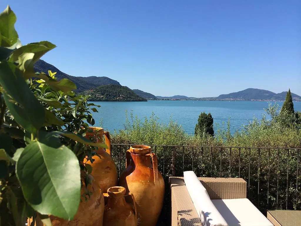 ****  Castello Oldofredi Aparthotel Monte Isola Italy