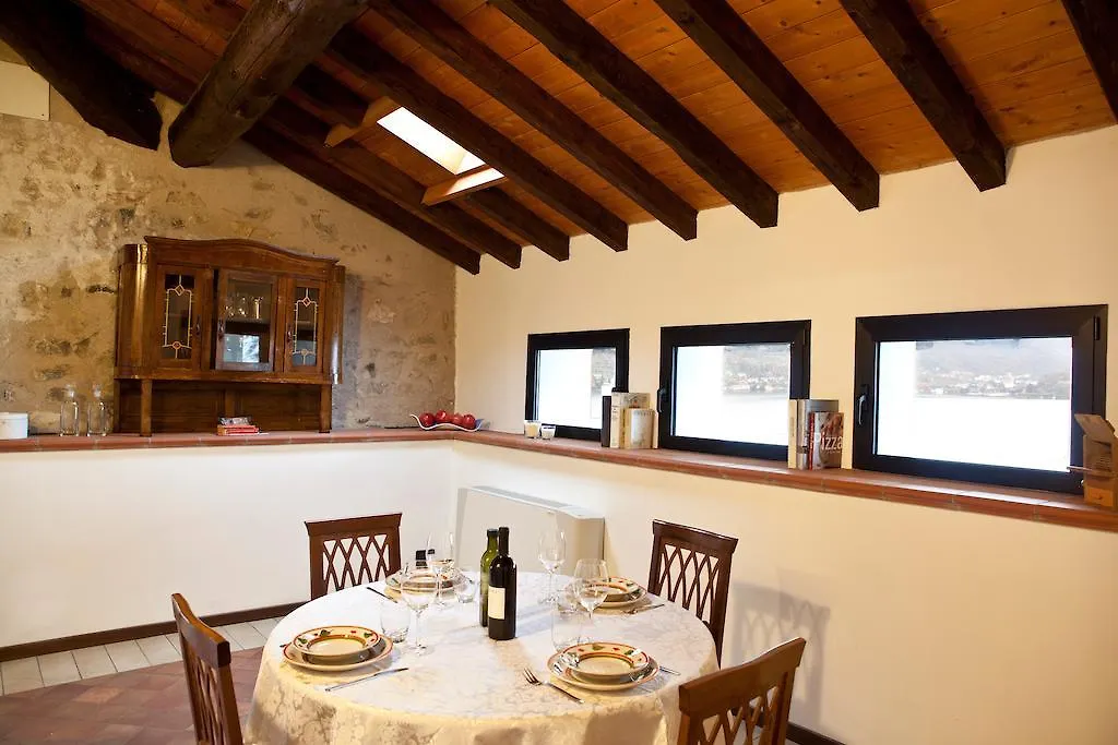 Castello Oldofredi Aparthotel Monte Isola