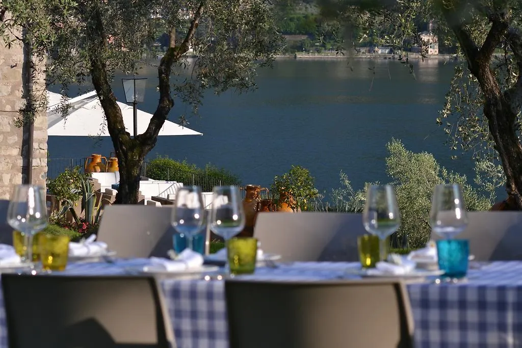 Castello Oldofredi Aparthotel Monte Isola 4*,  Italy