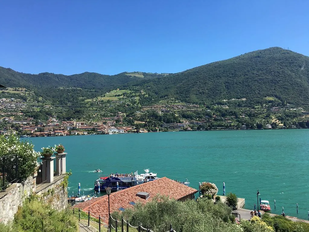 Castello Oldofredi Aparthotel Monte Isola