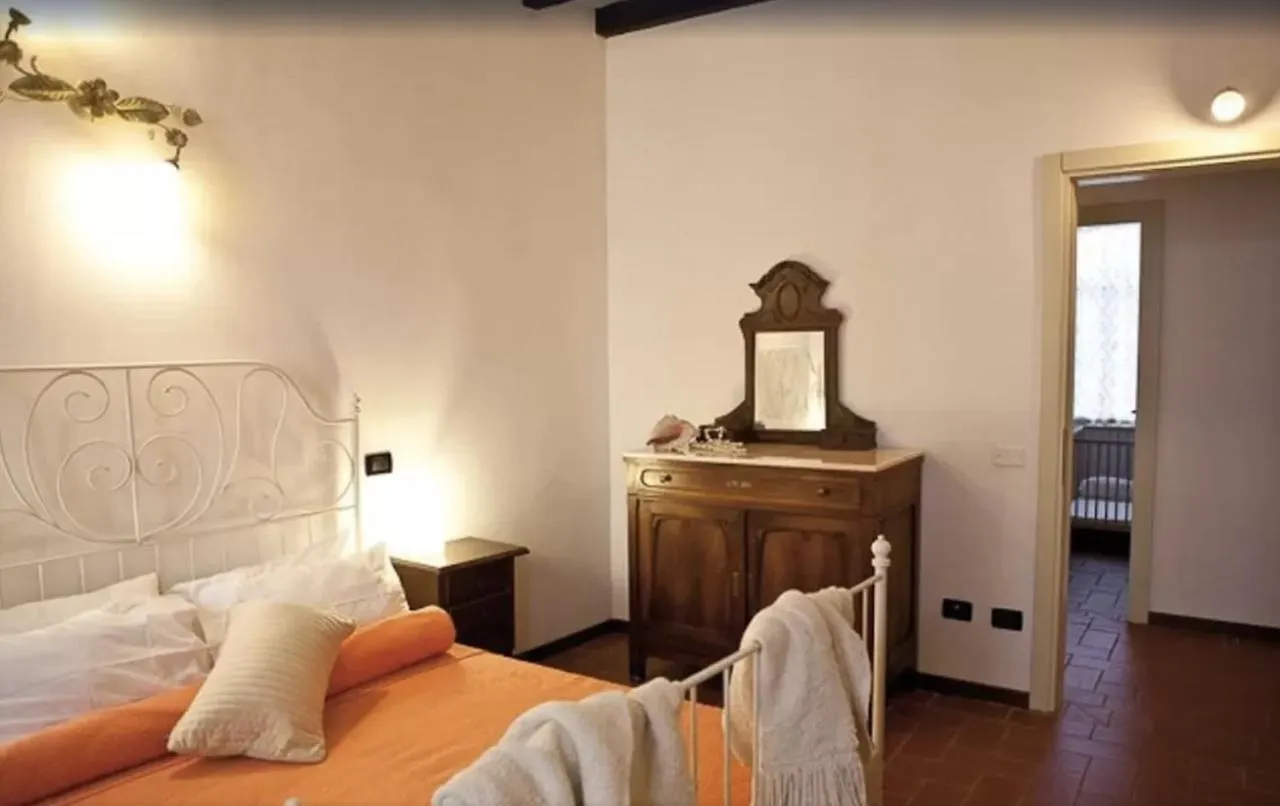 Castello Oldofredi Aparthotel Monte Isola